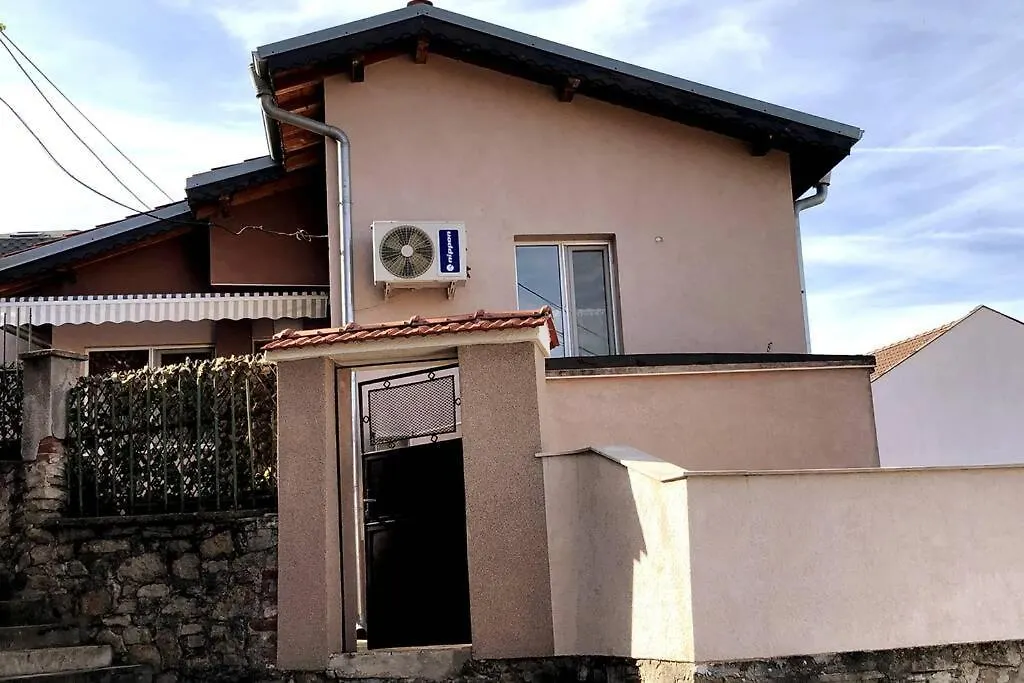 公寓 普罗夫迪夫Нouse With Cute Little Yard公寓